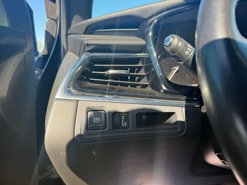 Certified 2023 Cadillac XT6 Premium Luxury FWD image 21