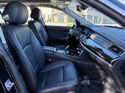 Used 2017 BMW 535i Gran Turismo xDrive image 36