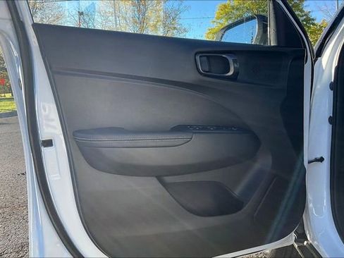 New 2026 Hyundai Venue SEL image 23