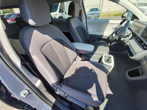 Used 2024 Hyundai Ioniq 5 SEL RWD image 26