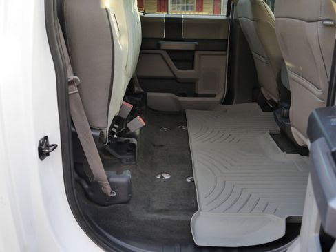 Used 2018 Ford F350 XLT image 26