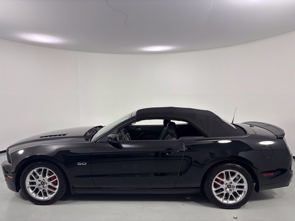 Used 2014 Ford Mustang GT Premium w/ Electronics Package RWD image 23