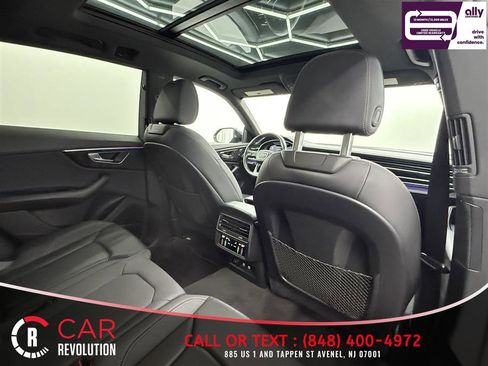 Used 2021 Audi Q8 Premium Plus w/ Premium Plus Package image 31