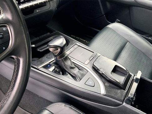 Used 2021 Lexus UX 200 w/ Accessory Package (Z2) image 13