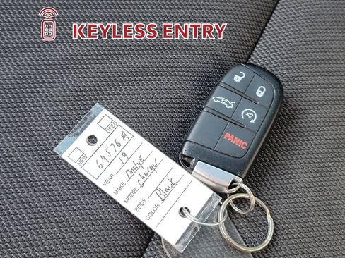 Used 2019 Dodge Charger SXT image 31