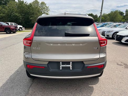 Used 2022 Volvo XC40 T5 Inscription AWD/4WD image 9