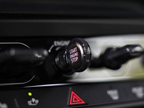New 2026 MINI Cooper 4-Door Hardtop FWD image 42