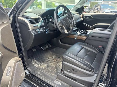 Used 2018 GMC Yukon XL Denali w/ Denali Ultimate Package AWD/4WD image 9