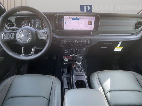 New 2026 Jeep Gladiator Mojave AWD/4WD image 10