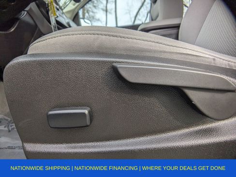 Used 2022 Chevrolet Colorado W/T image 25