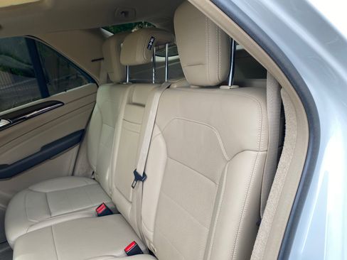 Used 2015 Mercedes-Benz ML 350 2WD w/ Premium 1 Package image 43