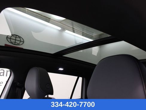 New 2026 Volkswagen Tiguan SE R-Line image 11