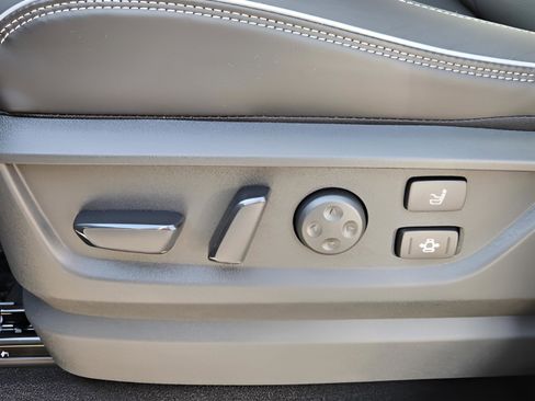 New 2026 INFINITI QX80 Autograph w/ Premium Cargo Package image 10