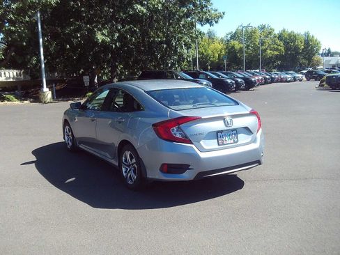 Used 2018 Honda Civic LX image 3