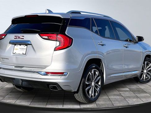 Used 2018 GMC Terrain Denali w/ Advanced Safety Package image 2