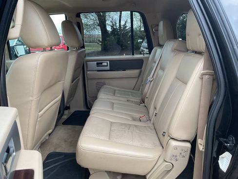 Used 2014 Ford Expedition EL XLT w/ Equipment Group 202A AWD/4WD image 12