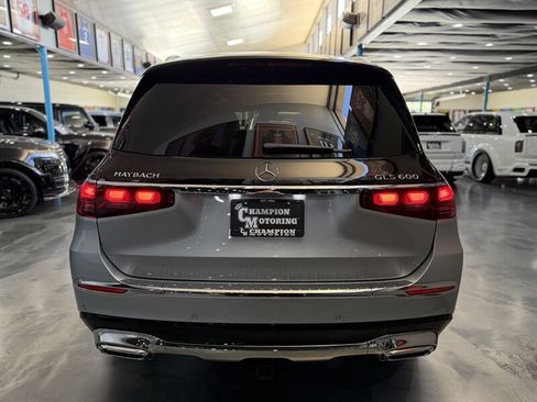 Used 2026 Mercedes-Benz Maybach GLS 600 4MATIC image 7