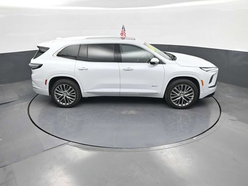 Used 2026 Buick Enclave Avenir w/ Super Cruise Package AWD/4WD image 43