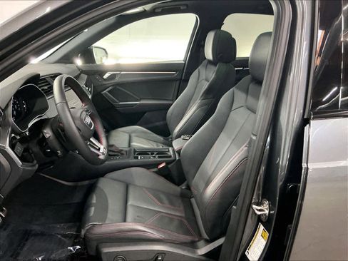 Certified 2025 Audi Q3 2.0T Premium Plus w/ Premium Plus Package image 28