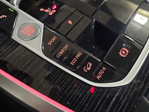 New 2026 BMW X5 xDrive40i w/ M Sport Package image 22