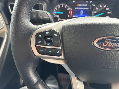 Certified 2023 Ford Explorer Limited w/ Limited Technology Package AWD/4WD image 30