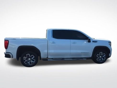 Used 2024 GMC Sierra 1500 SLT w/ SLT Premium Plus Package AWD/4WD image 10