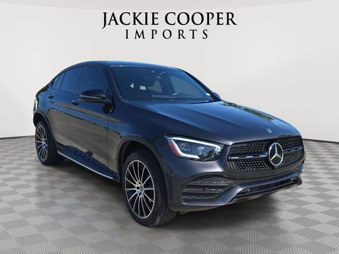 Used 2022 Mercedes-Benz GLC 300 4MATIC Coupe image 3