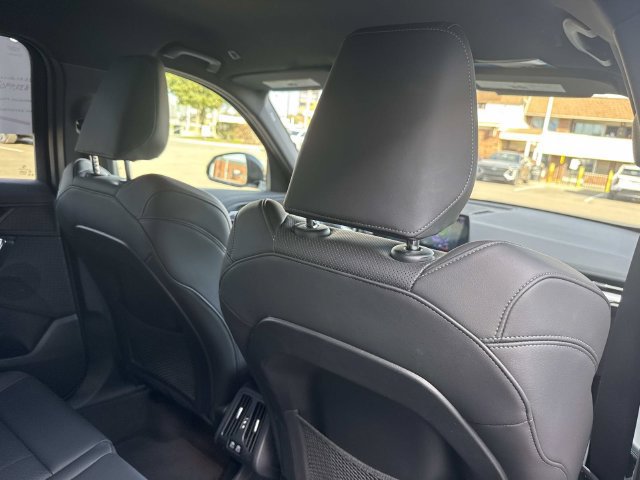 Used 2023 BMW X1 xDrive28i w/ M Sport Package AWD/4WD image 23