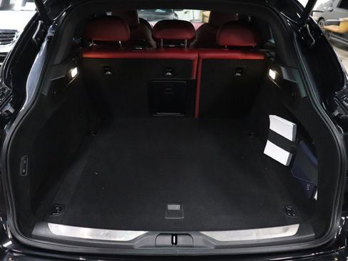 Used 2020 Maserati Levante GranSport image 17