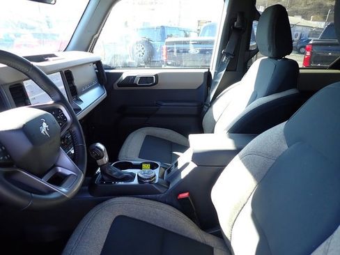 Used 2025 Ford Bronco Big Bend image 15