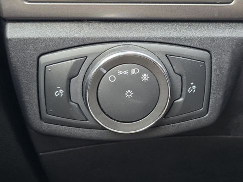 Used 2020 Ford Fusion SEL image 11