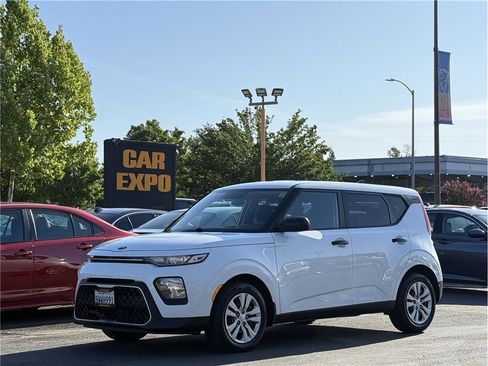 Used 2021 Kia Soul LX image 36