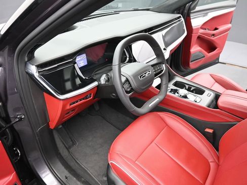 Used 2024 Jeep Wagoneer Launch Edition image 9