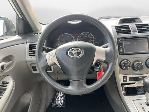 Used 2013 Toyota Corolla LE FWD image 13