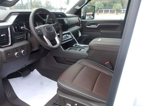 New 2026 GMC Sierra 2500 Denali image 13