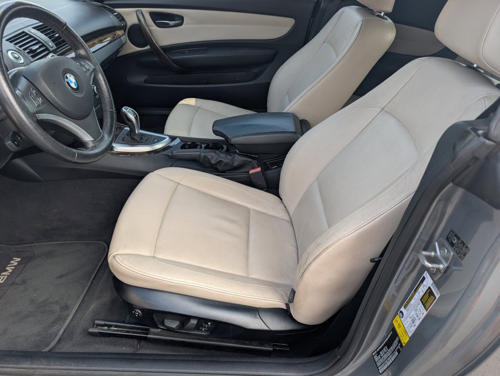 Used 2012 BMW 135i Convertible RWD image 11