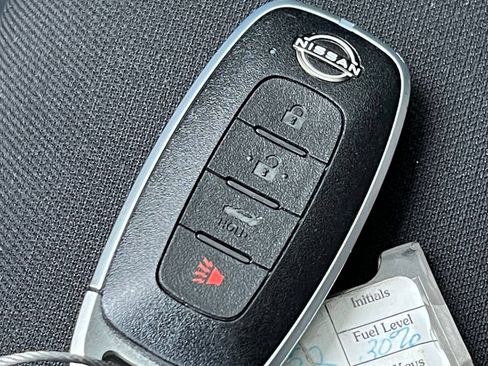 Used 2025 Nissan Sentra SV FWD image 28