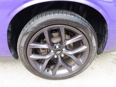 Used 2019 Dodge Challenger SXT w/ Blacktop Package RWD image 30