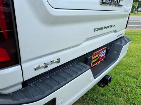 Used 2025 GMC Sierra 2500 Denali Ultimate AWD/4WD image 10