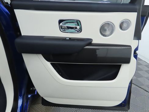 New 2026 Rolls-Royce Cullinan Black Badge image 27