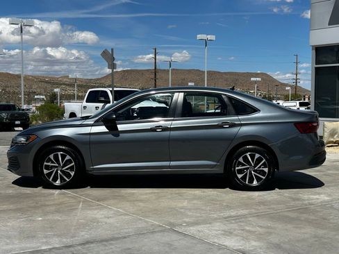 Used 2024 Volkswagen Jetta S image 5