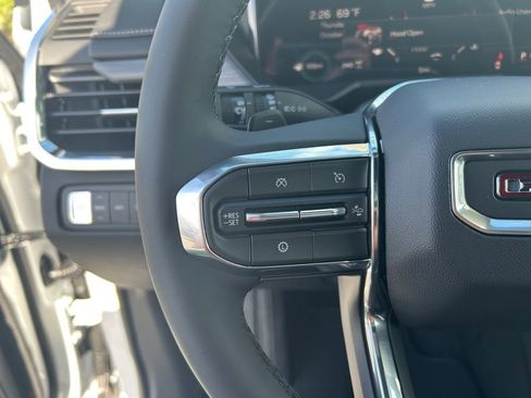 New 2026 GMC Acadia Elevation image 17