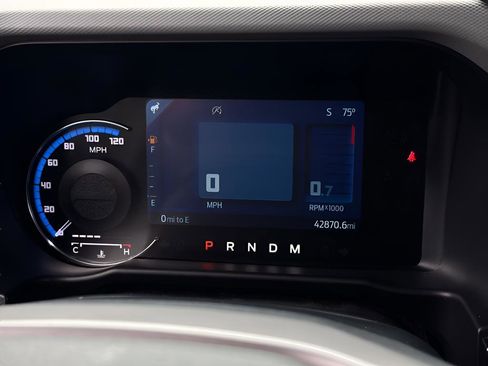 Used 2022 Ford Bronco Badlands image 19