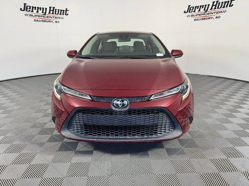 Used 2022 Toyota Corolla LE image 6