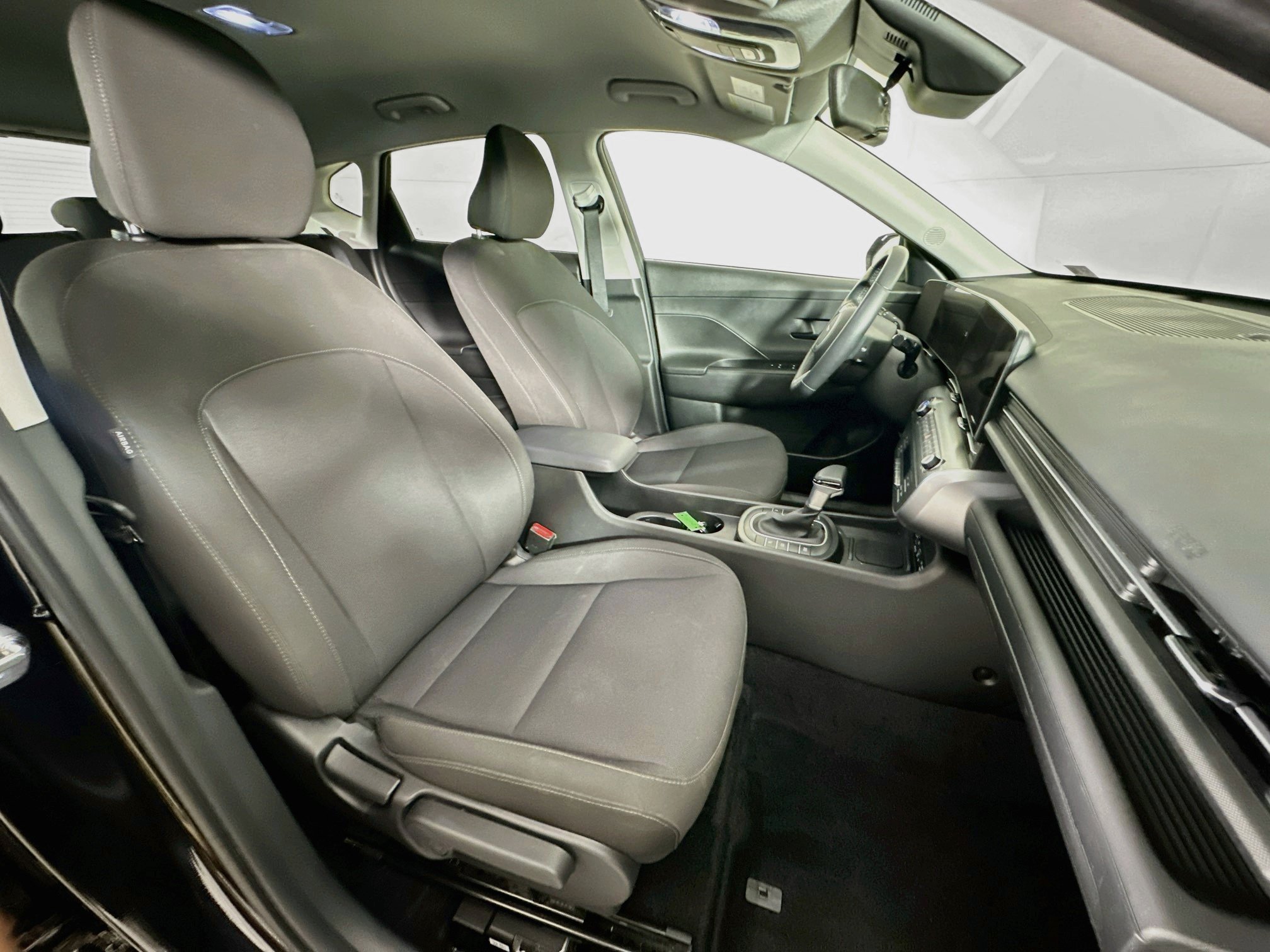 Used 2026 Hyundai Kona SEL Sport FWD image 29