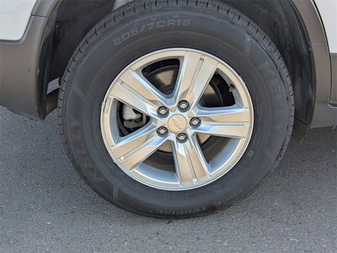 Used 2018 Chevrolet Trax LS AWD/4WD image 37