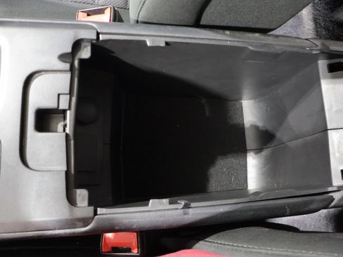 Used 2017 Ford Fusion SE FWD image 31