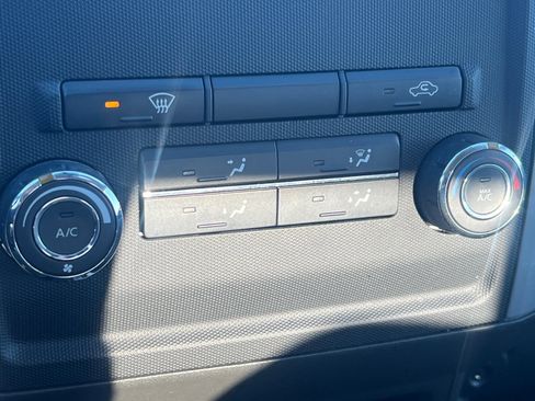 Used 2012 Nissan Frontier SV w/ Sport Appearance Pkg image 15