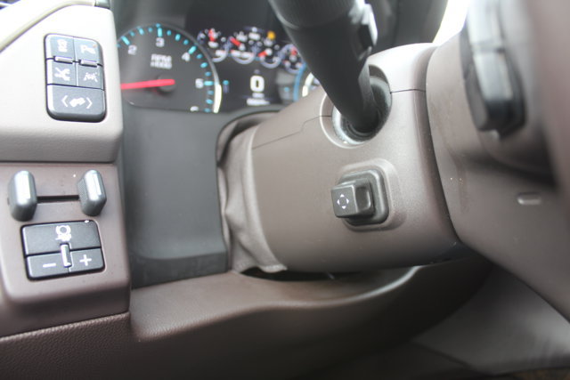 Used 2018 GMC Yukon Denali w/ Denali Ultimate Package AWD/4WD image 30