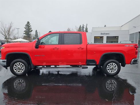Used 2024 Chevrolet Silverado 2500 LT w/ All Star Edition image 3